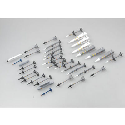 Trumpeter US aircraft weapon-Air-to-Air Missile 1:32 (03303)